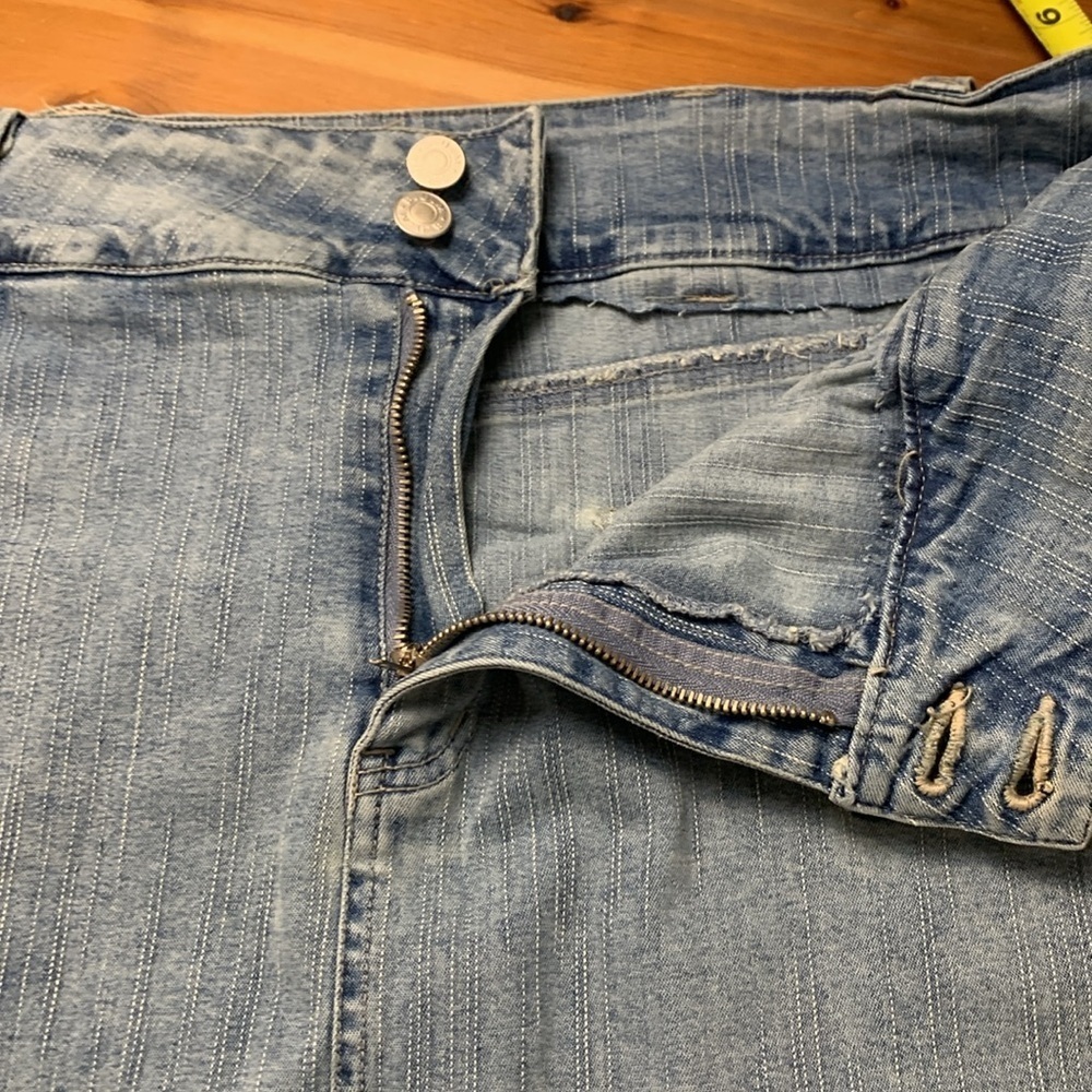 Bum Equipment Vintage Faded Jean Skirt w Stretch, Pockets - Picture 10 of 11